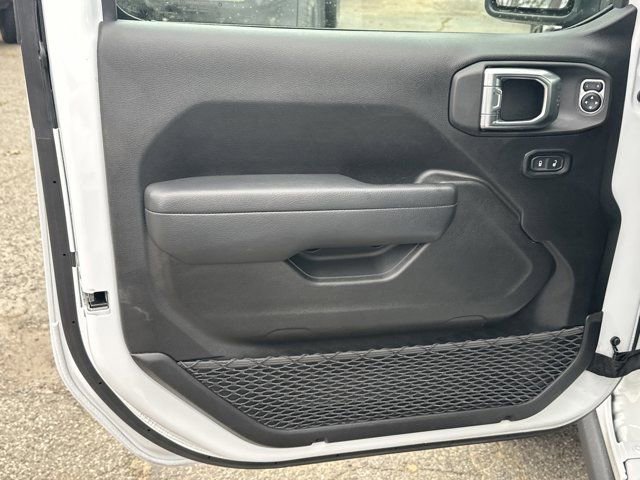 Certified 2025 Jeep Wrangler Unlimited Rubicon 4xe w/ Convenience Group image 10