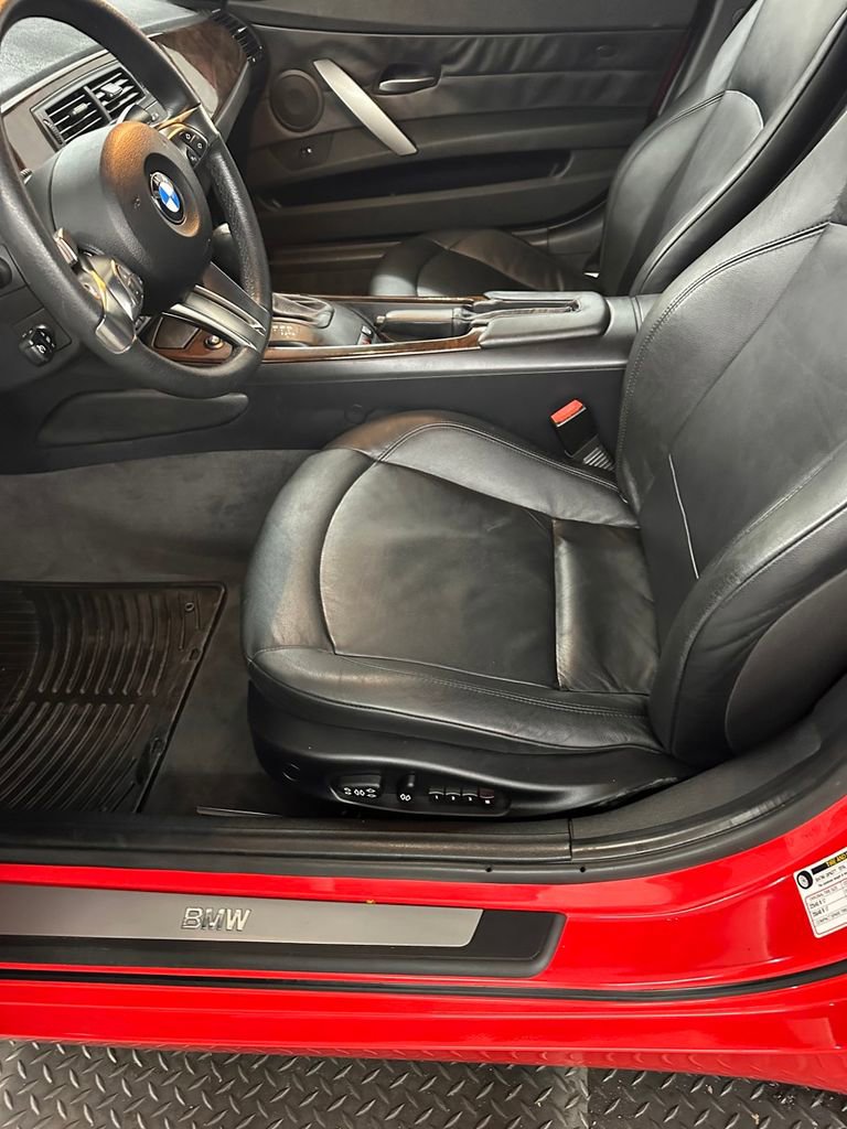 Used 2006 BMW Z4 3.0i RWD image 12