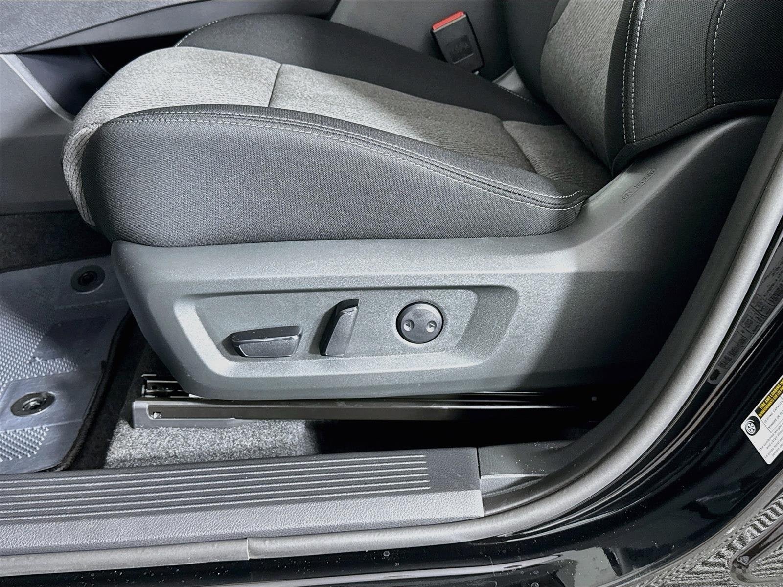 New 2026 Nissan Rogue SV FWD image 19
