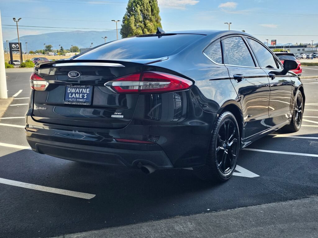 Used 2019 Ford Fusion SE w/ Equipment Group 151A FWD image 5