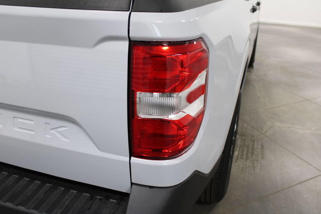 New 2025 Ford Maverick XLT image 12