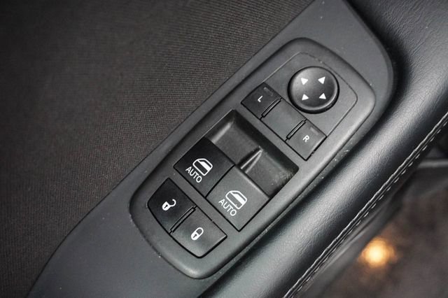 Used 2022 Dodge Challenger R/T image 7