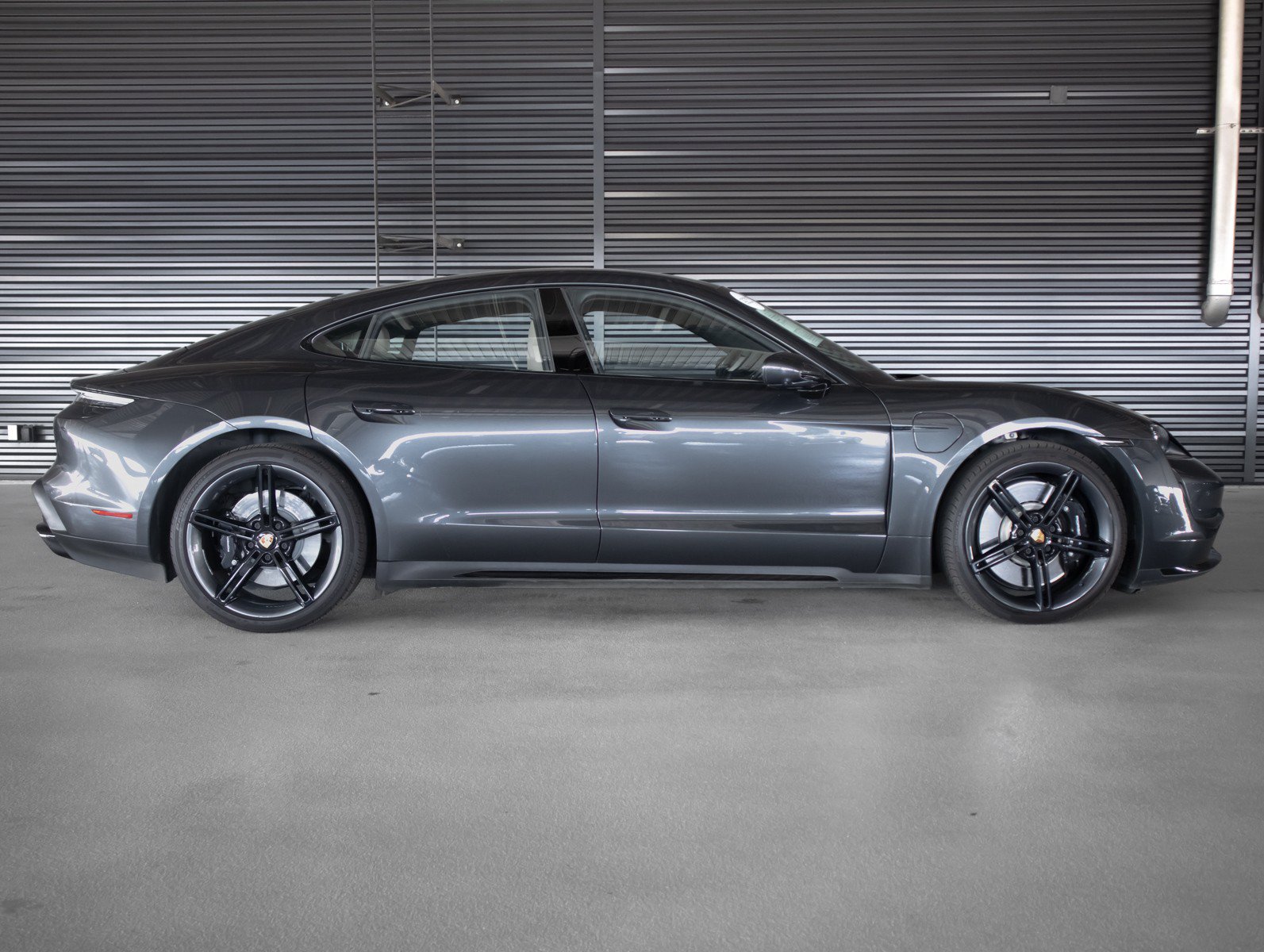 Used 2021 Porsche Taycan Turbo w/ Performance Package AWD/4WD image 11