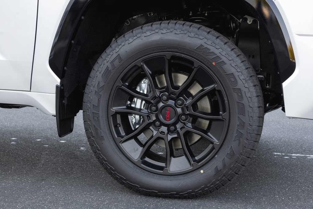 New 2026 Toyota Tundra Platinum w/ TRD Off-Road Package AWD/4WD image 4