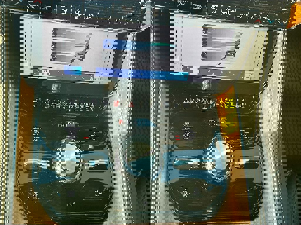 New 2024 Jeep Grand Wagoneer Series III w/ Rear Seat Video Group 1 image 19