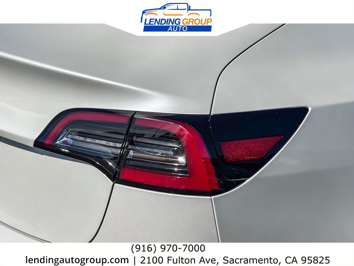 Used 2019 Tesla Model 3 Standard Range RWD image 8