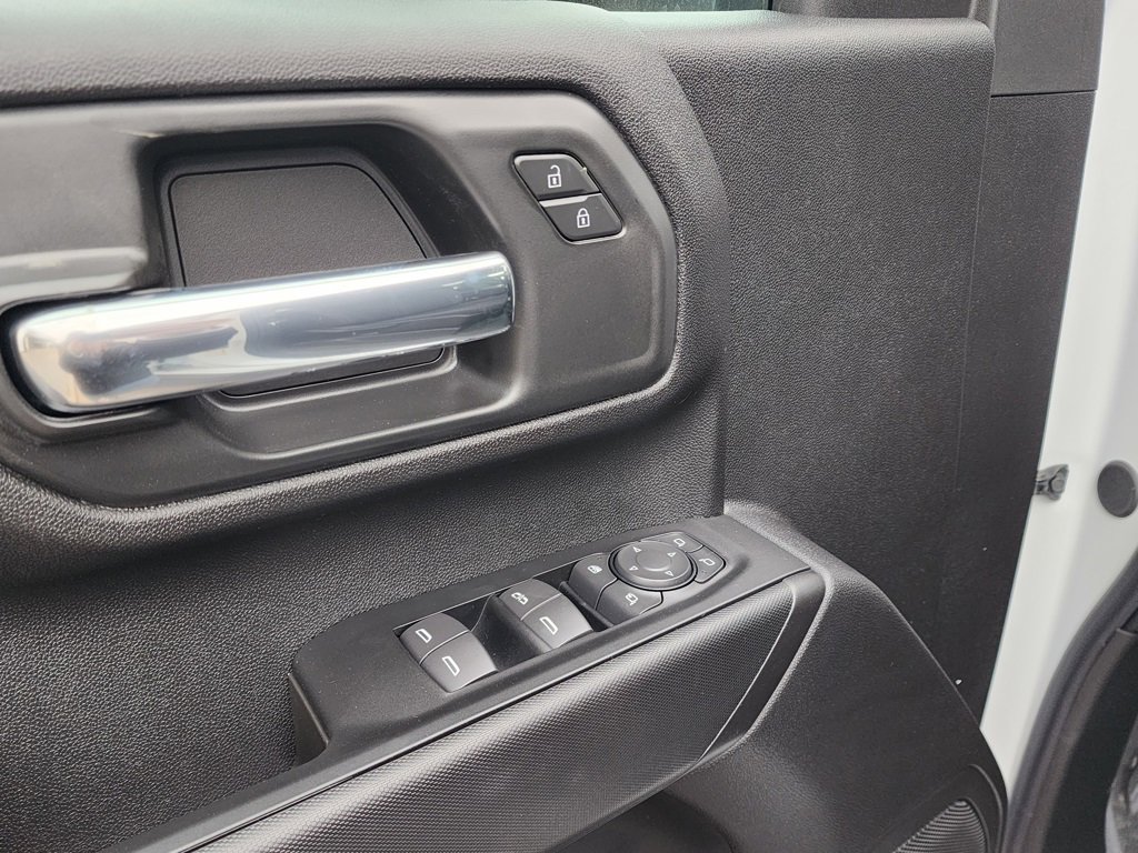 New 2026 GMC Sierra 2500 Pro w/ Convenience Package image 16