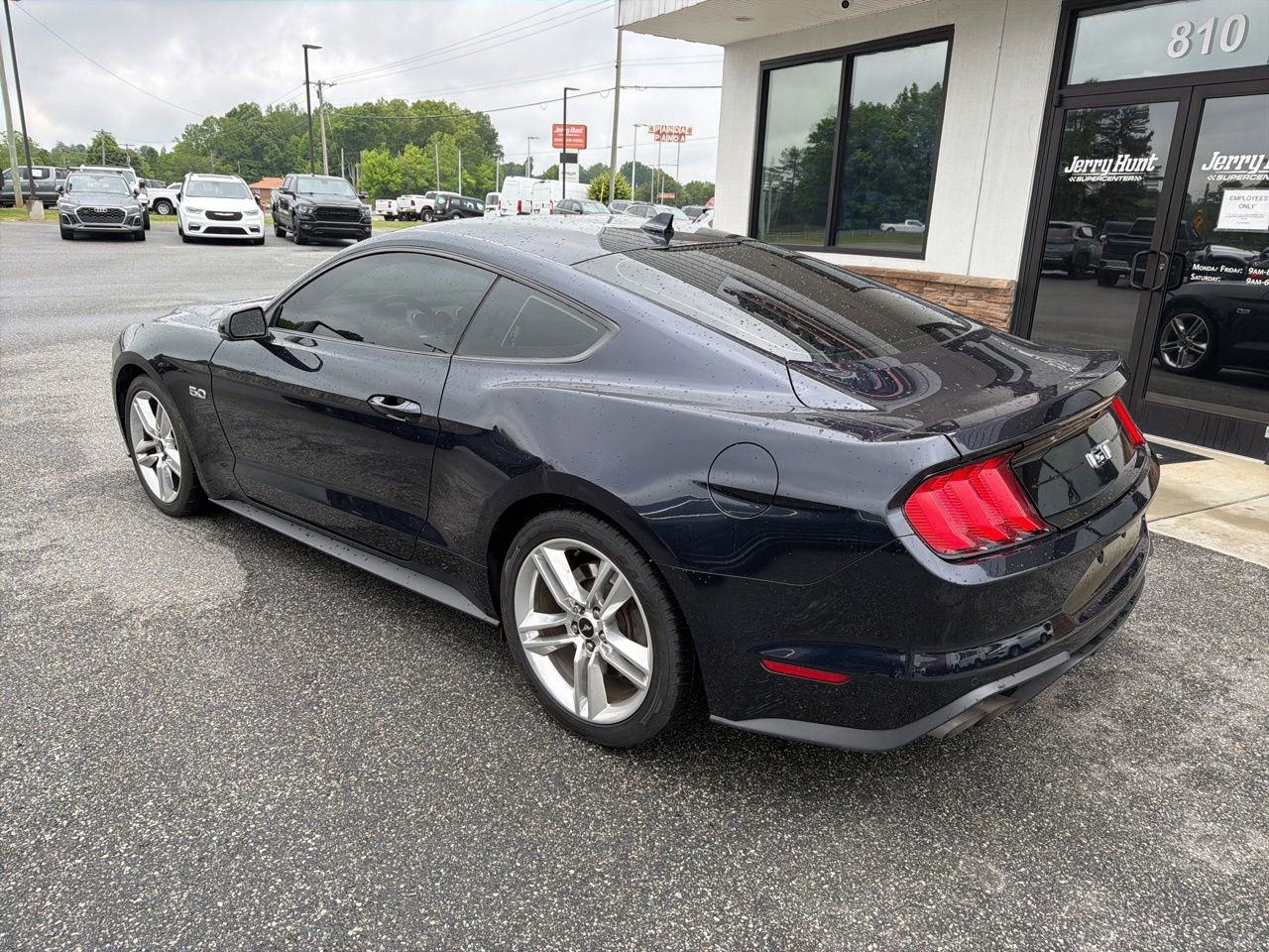 Used 2021 Ford Mustang GT Premium w/ Equipment Group 401A RWD image 6