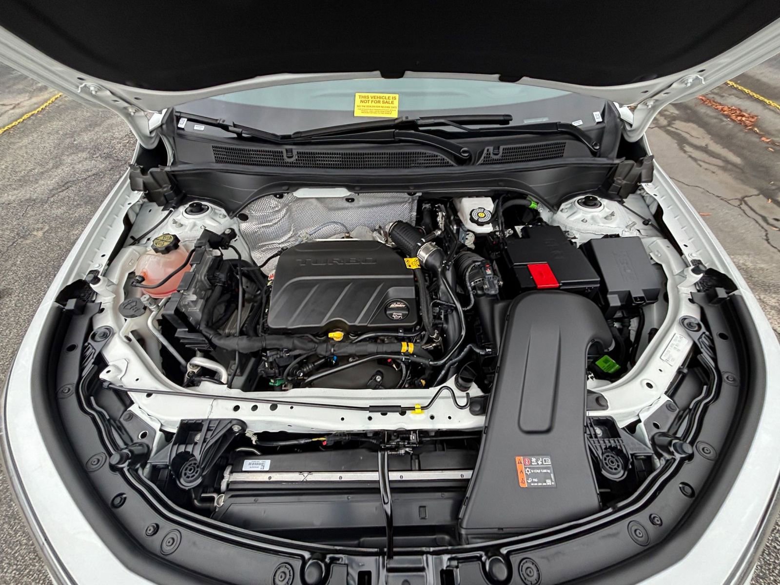 Used 2025 Buick Envista Sport Touring image 32