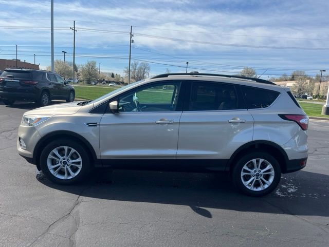 Used 2017 Ford Escape SE w/ SE Leather Comfort Package FWD image 1