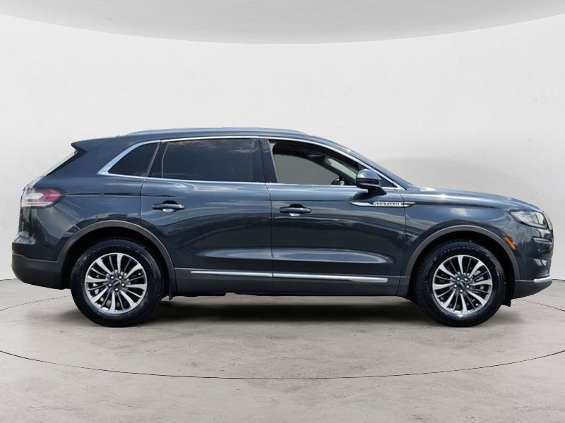 Used 2022 Lincoln Nautilus Reserve w/ Luxury Package FWD image 2