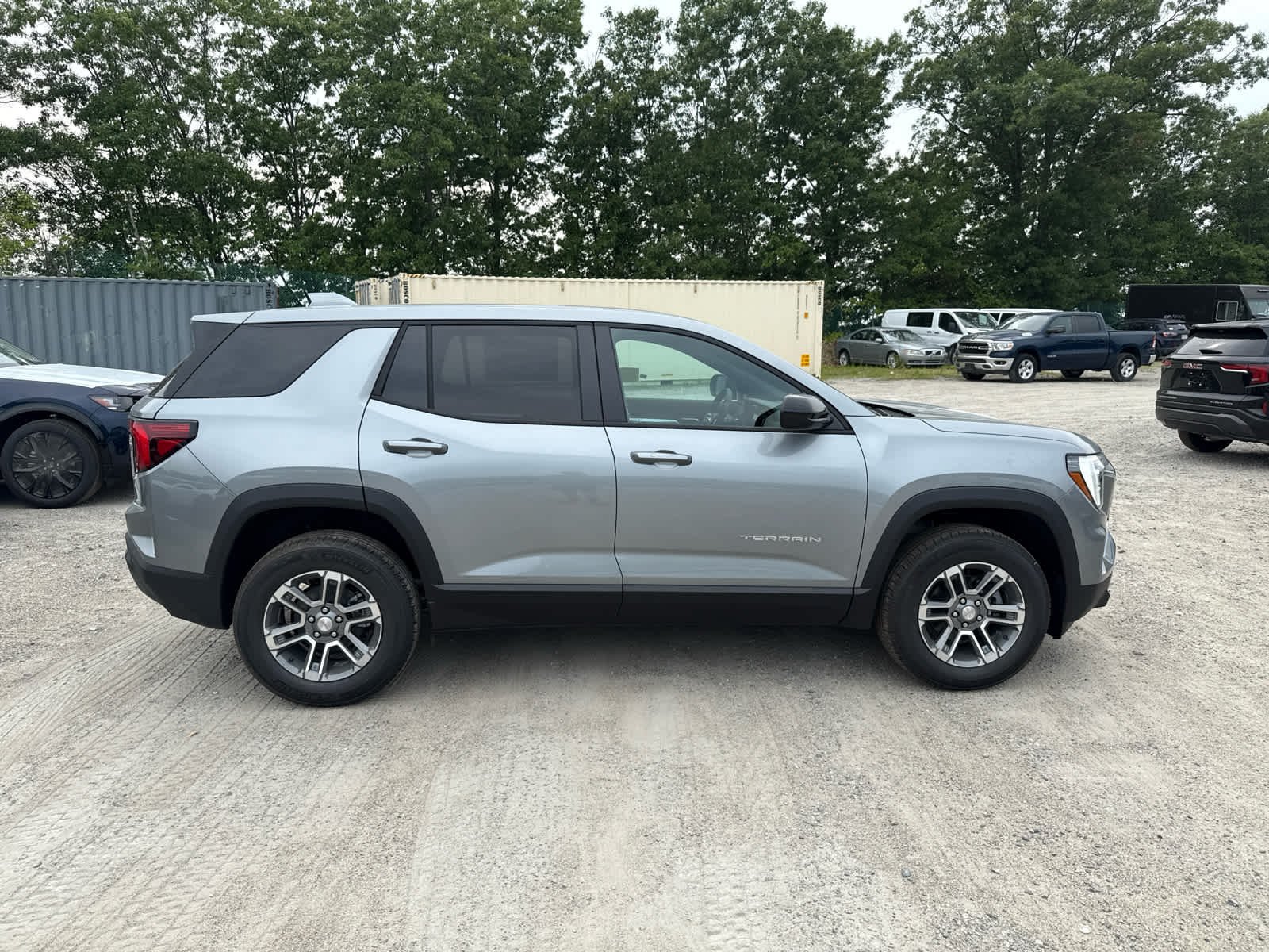 New 2027 GMC Terrain Elevation w/ LPO, Floor Liner Package AWD/4WD image 6