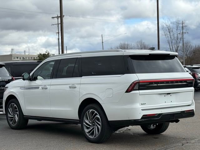 Used 2025 Lincoln Navigator L Reserve image 51
