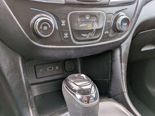 Used 2020 Chevrolet Equinox LT image 21