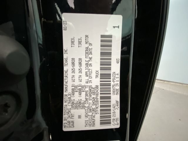 Used 2023 Toyota Tundra Platinum w/ Advanced Package AWD/4WD image 28
