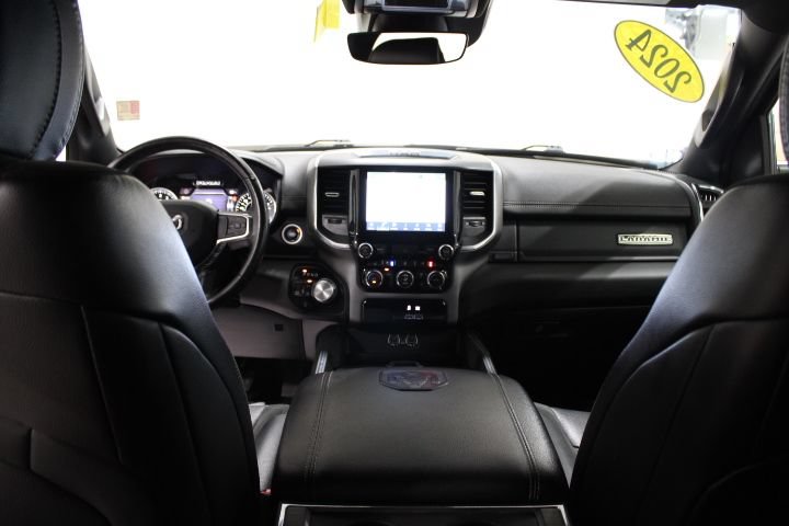 Used 2024 RAM 1500 Laramie AWD/4WD image 31