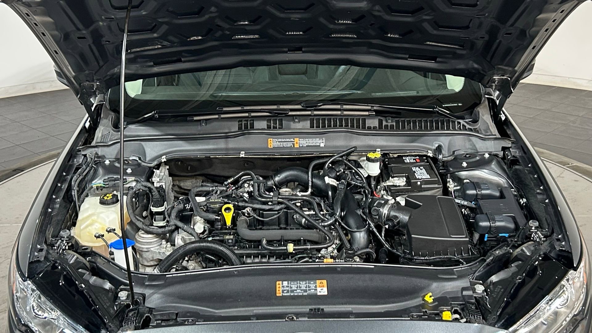 Used 2020 Ford Fusion SE FWD image 70