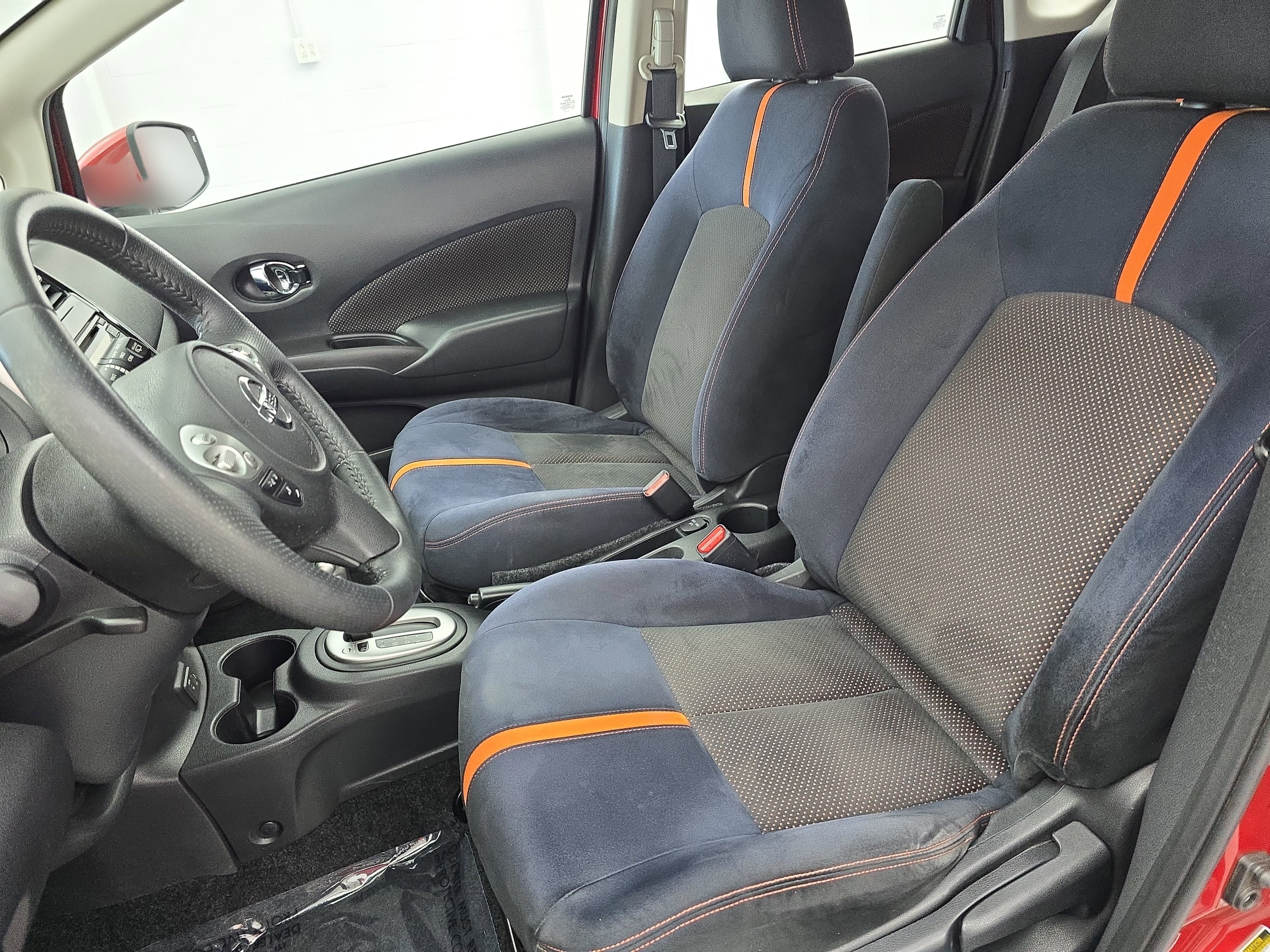 Certified 2018 Nissan Versa Note SR FWD image 14