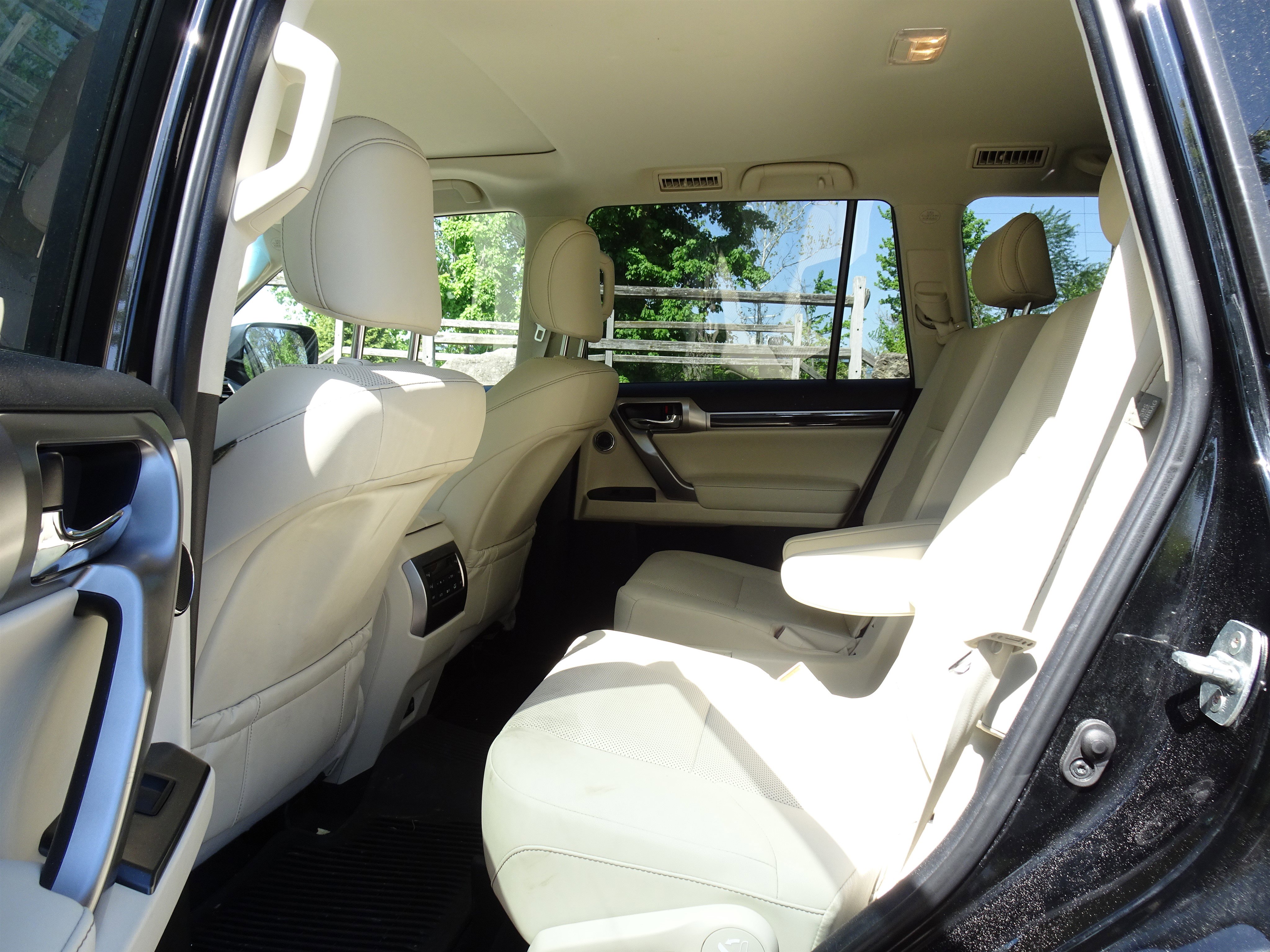 Used 2023 Lexus GX 460 Premium AWD/4WD image 9