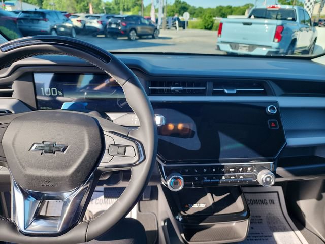 New 2027 Chevrolet Bolt RS w/ Super Cruise Package FWD image 12