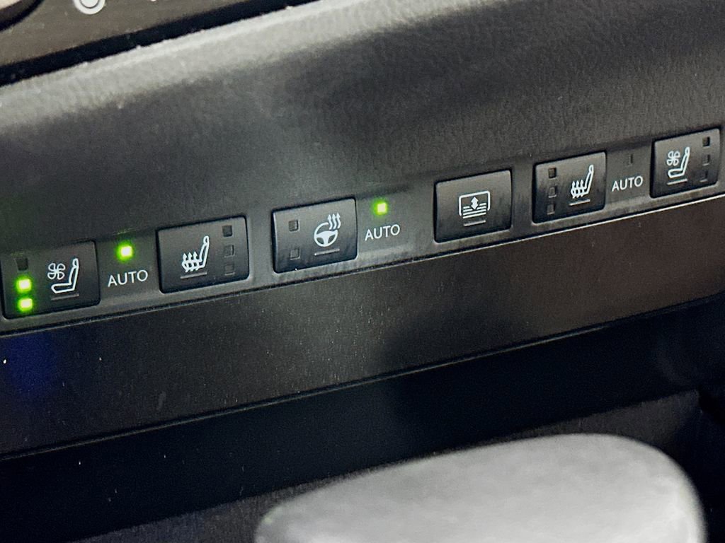 Used 2023 Lexus ES 300h w/ Accessory Package (Z1) FWD image 28