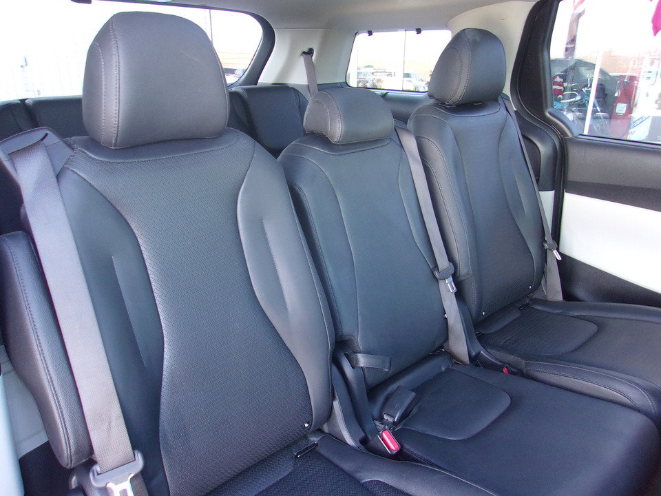 Used 2024 Kia Carnival SX Prestige image 14