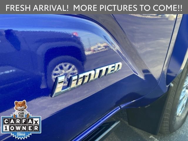 Used 2025 Toyota Tacoma Limited image 8