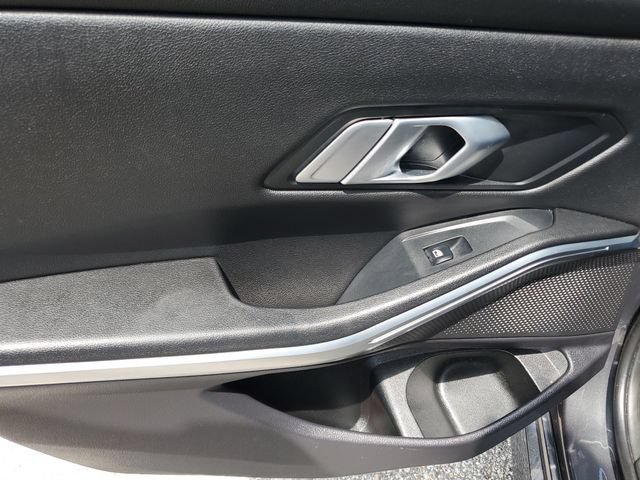 Used 2022 BMW 330i xDrive Sedan w/ Premium Package AWD/4WD image 31