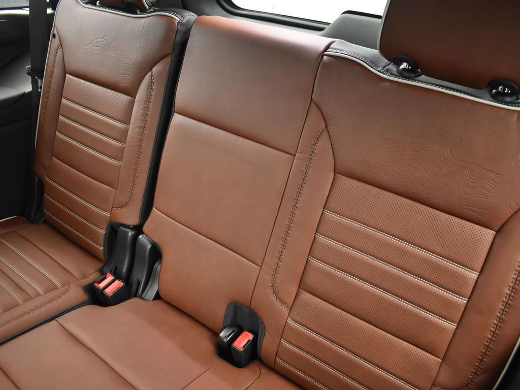 Used 2023 GMC Yukon Denali Ultimate image 31