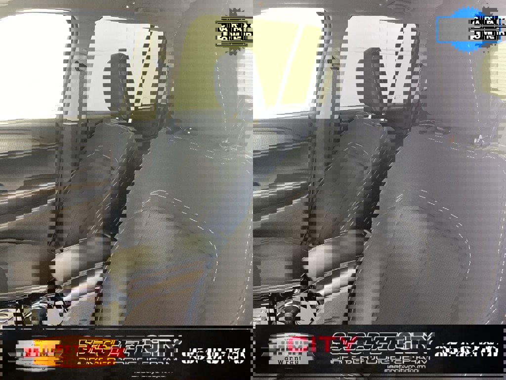 Used 2023 Jeep Grand Cherokee Laredo image 10