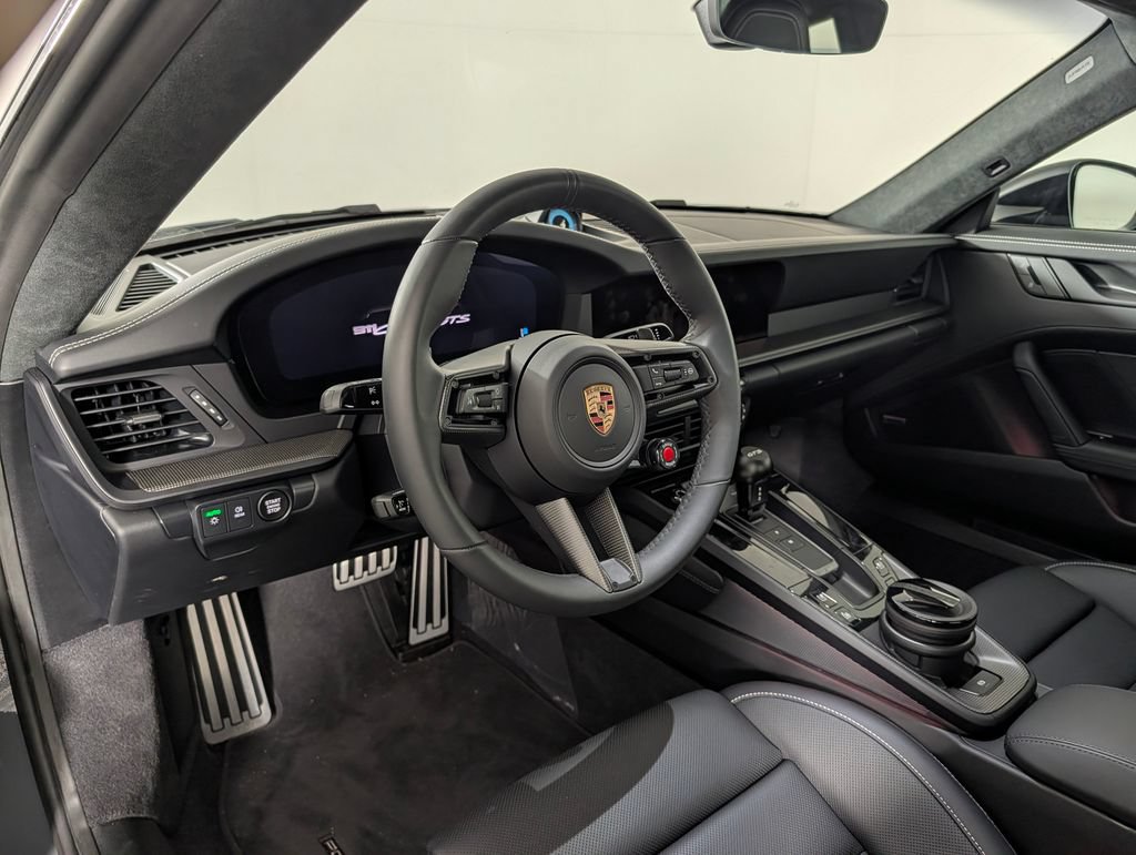 Certified 2026 Porsche 911 Carrera GTS RWD image 4