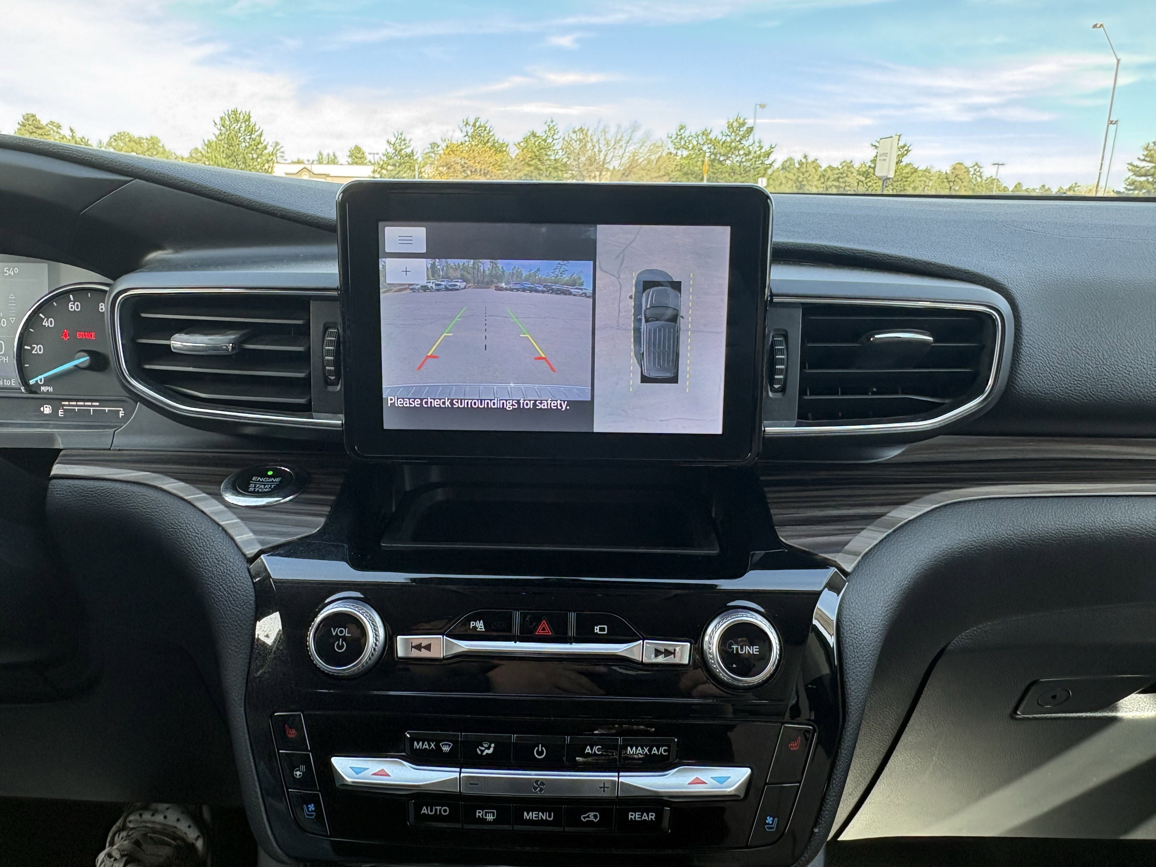 Used 2021 Ford Explorer Limited w/ Equipment Group 301A image 24