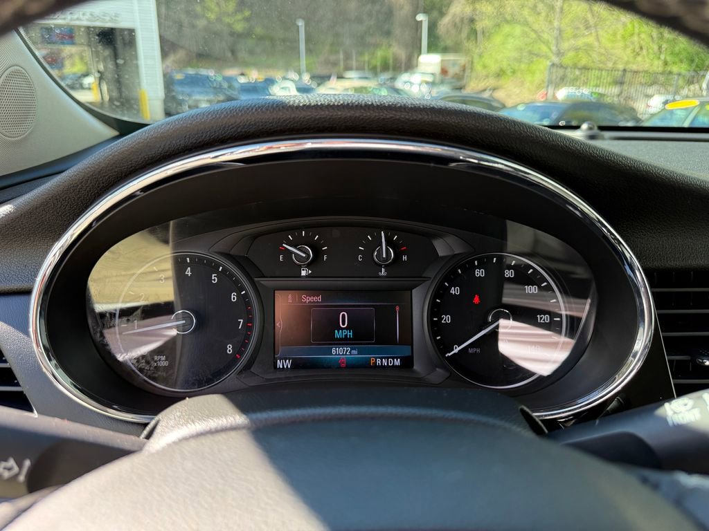 Used 2019 Buick Encore Sport Touring image 17