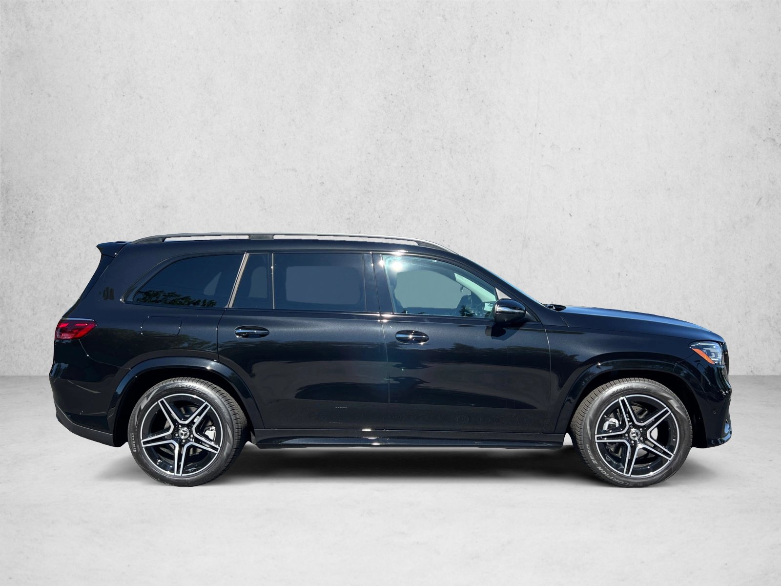 New 2026 Mercedes-Benz GLS 450 4MATIC image 4