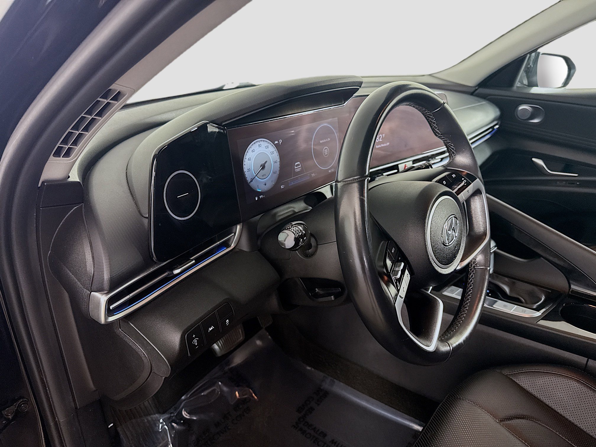 Used 2021 Hyundai Elantra Limited image 23