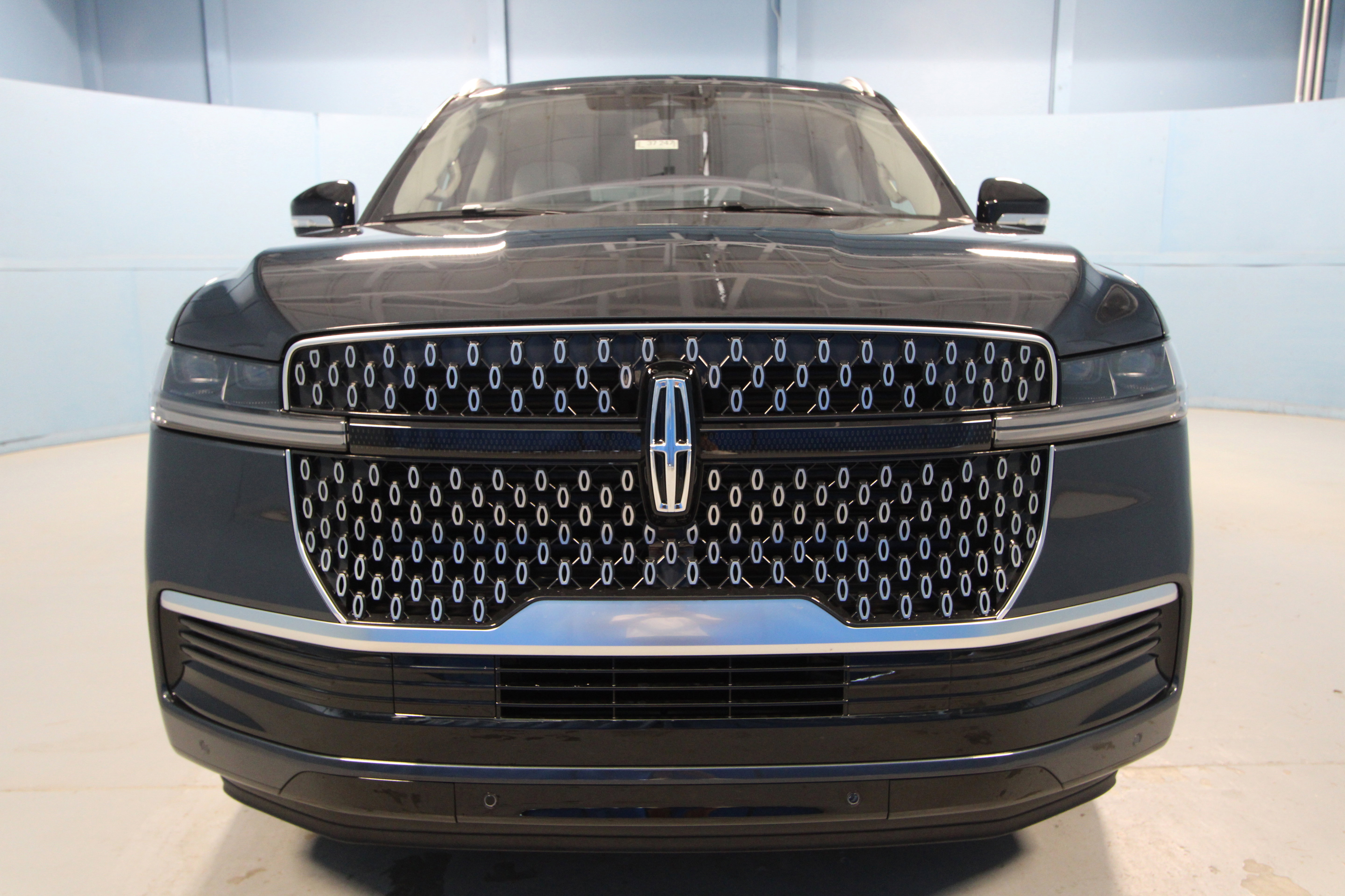 New 2025 Lincoln Navigator L Reserve image 32