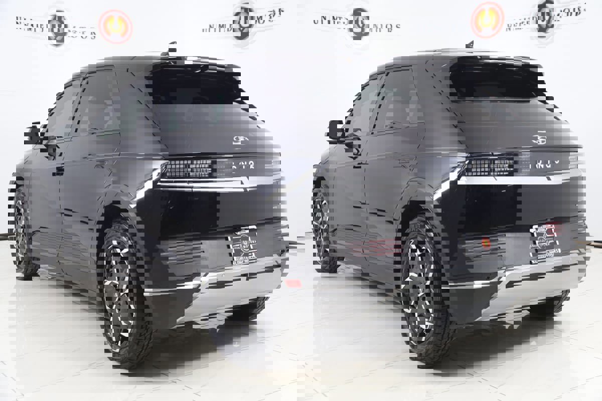 Used 2024 Hyundai Ioniq 5 SEL image 4
