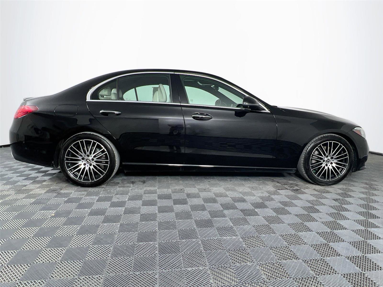 Certified 2022 Mercedes-Benz C 300 4MATIC Sedan image 7