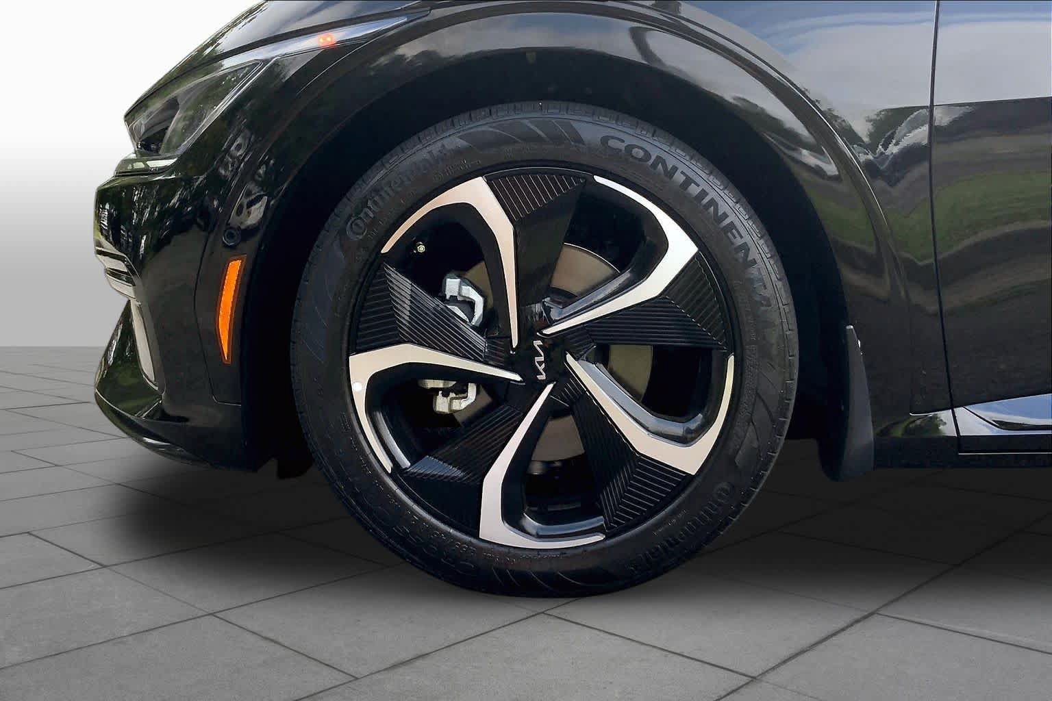 Used 2023 Kia EV6 GT-Line w/ GT-Line Suede Seat Package AWD/4WD image 10
