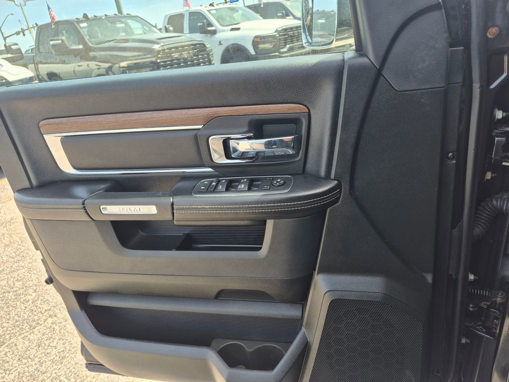 Used 2017 RAM 1500 Laramie w/ Convenience Group image 15