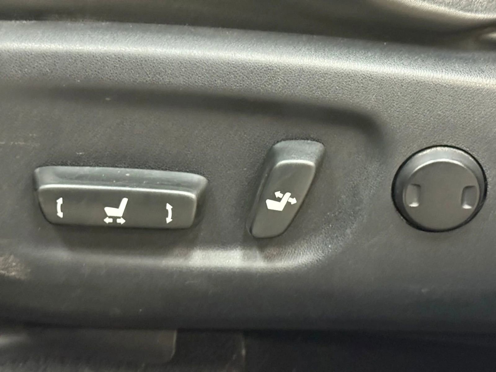 Used 2011 Lexus CT 200h Premium image 16