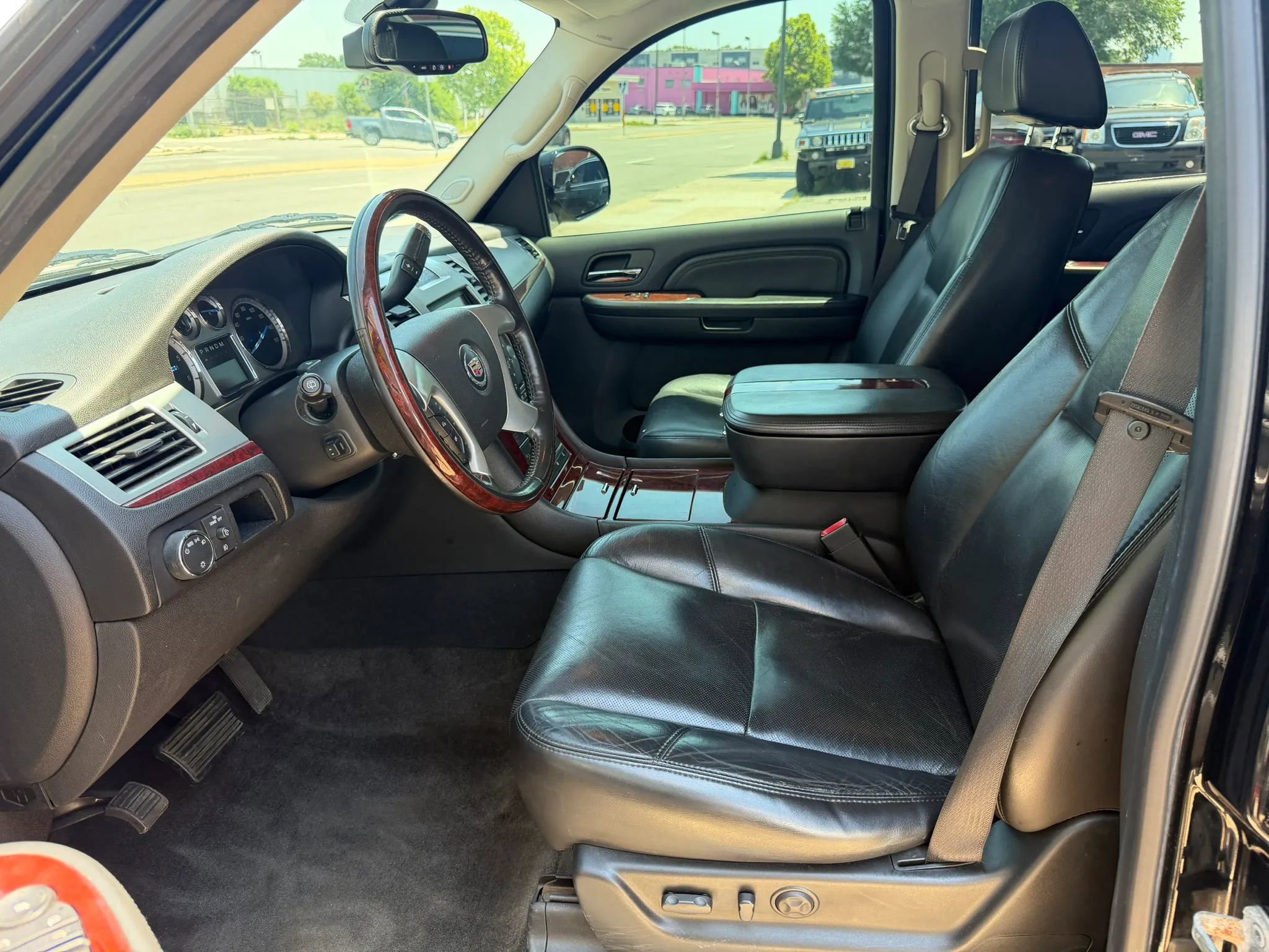 Used 2009 Cadillac Escalade AWD image 22