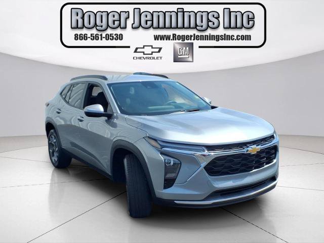 Used 2025 Chevrolet Trax LT w/ Driver Confidence Package FWD image 6