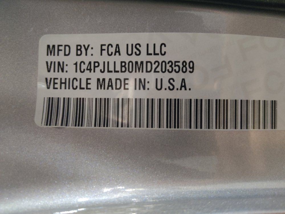 Used 2021 Jeep Cherokee Latitude Plus w/ Sun & Sound Group FWD image 33