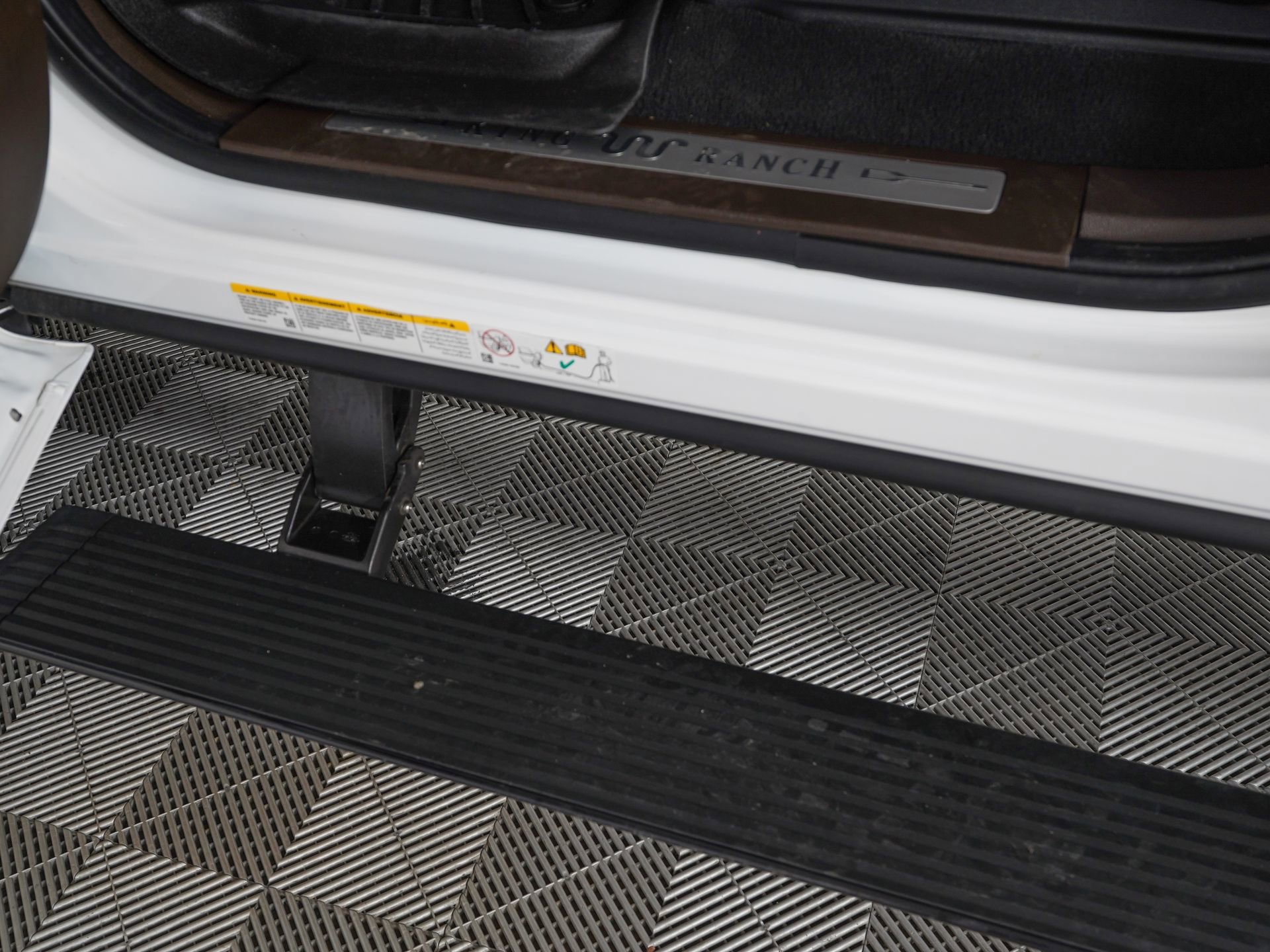 Used 2025 Ford F450 King Ranch w/ Snow Plow/Camper Package image 15