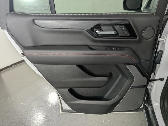 Used 2026 GMC Yukon AT4 Ultimate AWD/4WD image 15