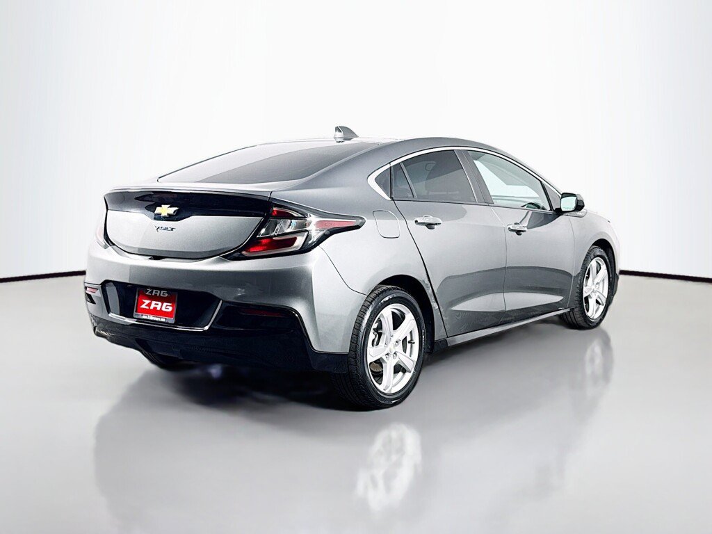 Used 2017 Chevrolet Volt LT w/ Comfort Package FWD image 5