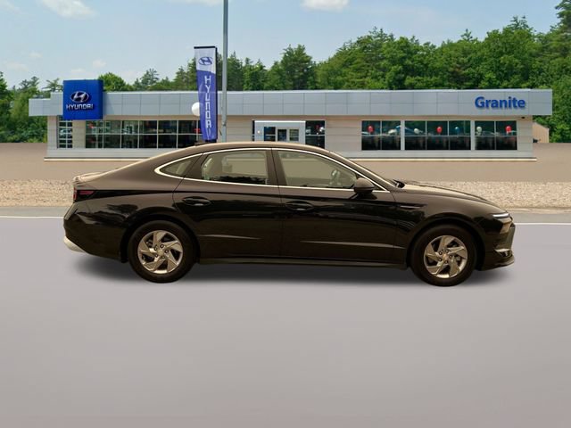 Used 2025 Hyundai Sonata SE FWD image 6