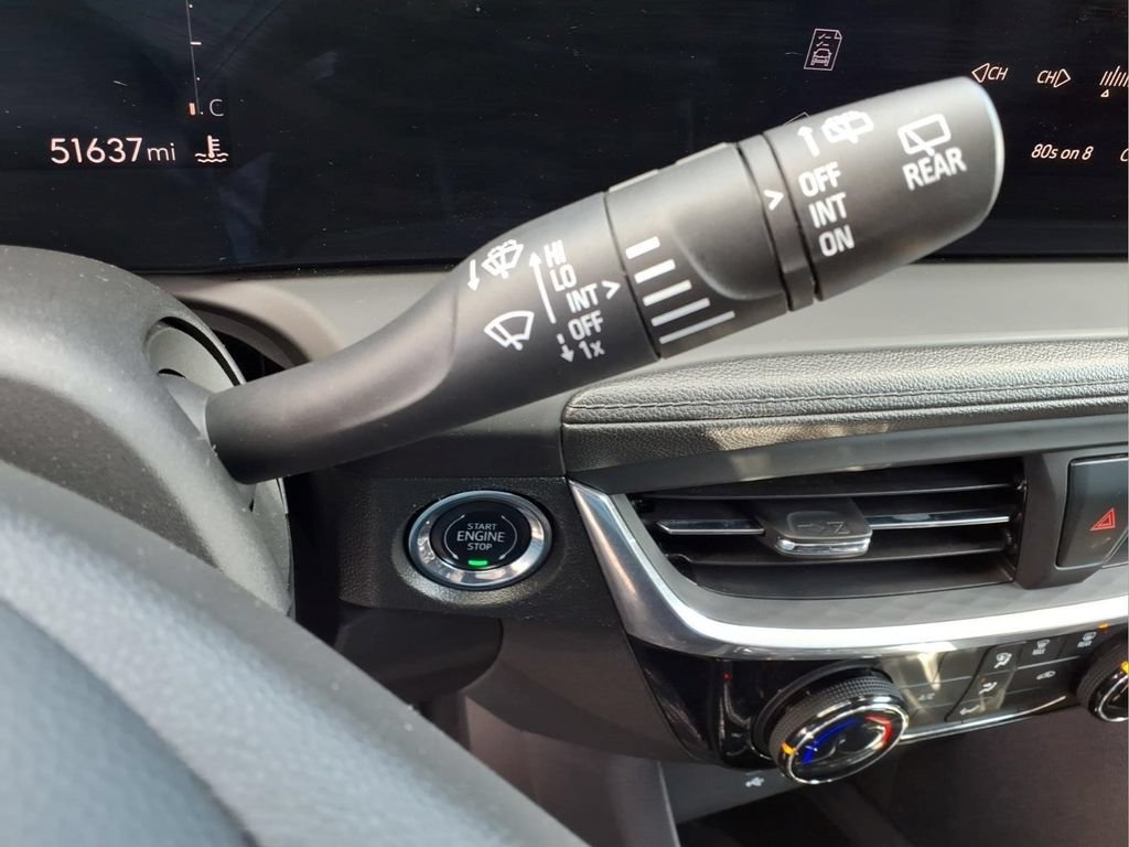 Used 2024 Buick Encore GX Sport Touring AWD/4WD image 22