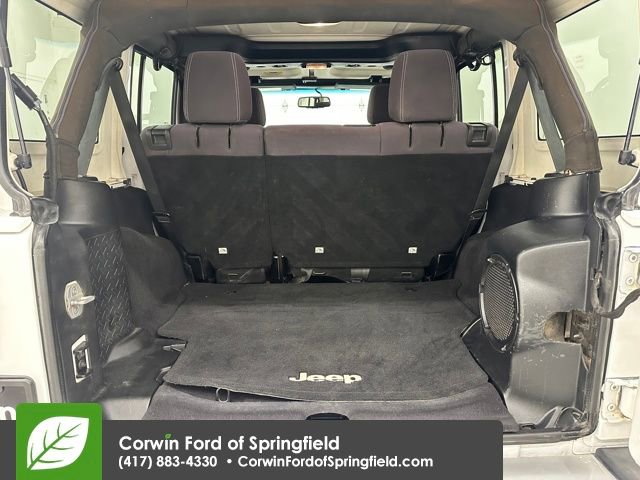 Used 2013 Jeep Wrangler Unlimited Sahara w/ Connectivity Group image 16